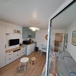 Au Petit Lägenhet