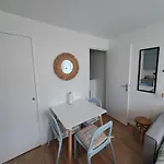 Au Petit